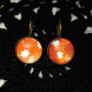 Pair #2 Fall leaves 🍂 🍁 mix 14mm cabachon earrings.